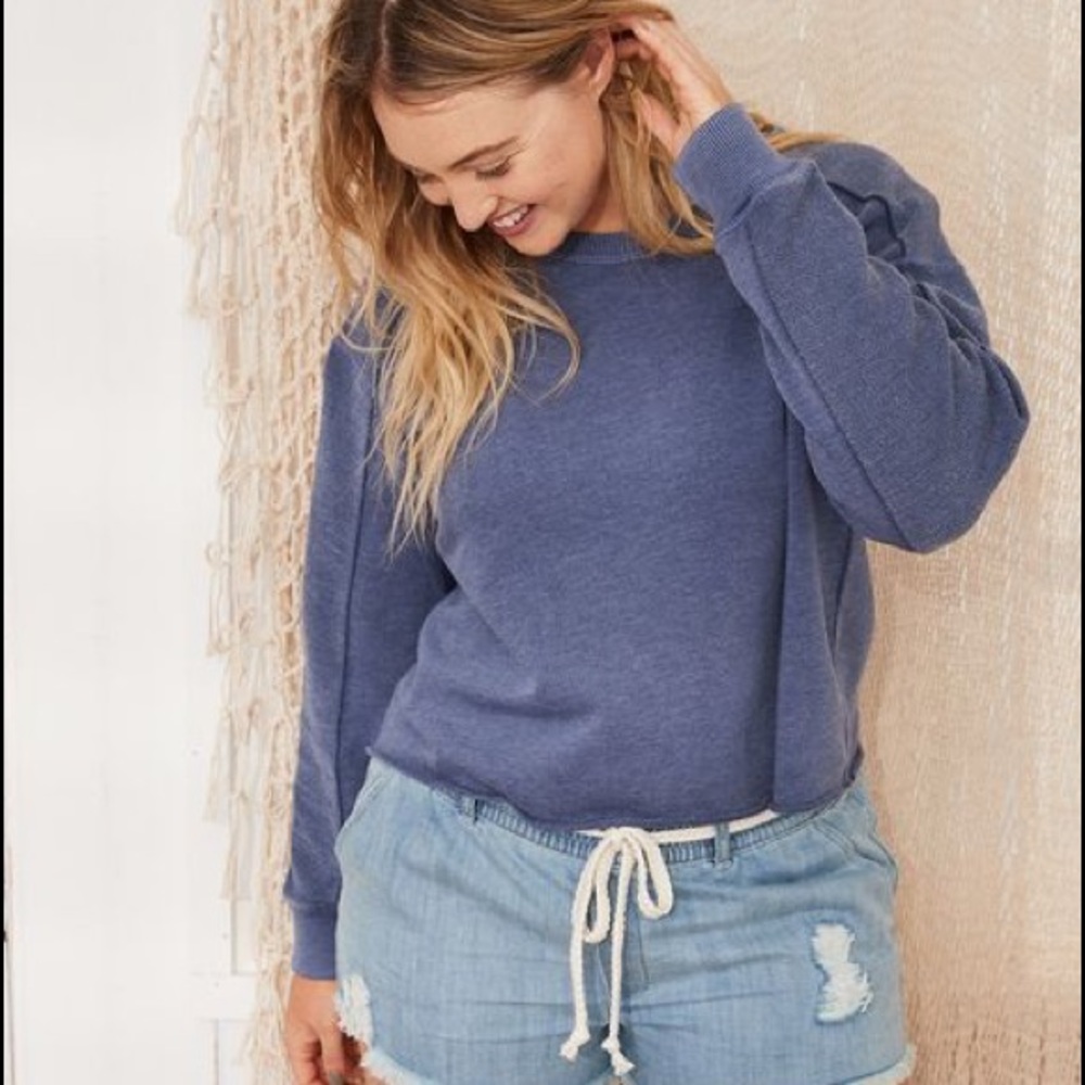 Blue Aerie long sleeve shirt